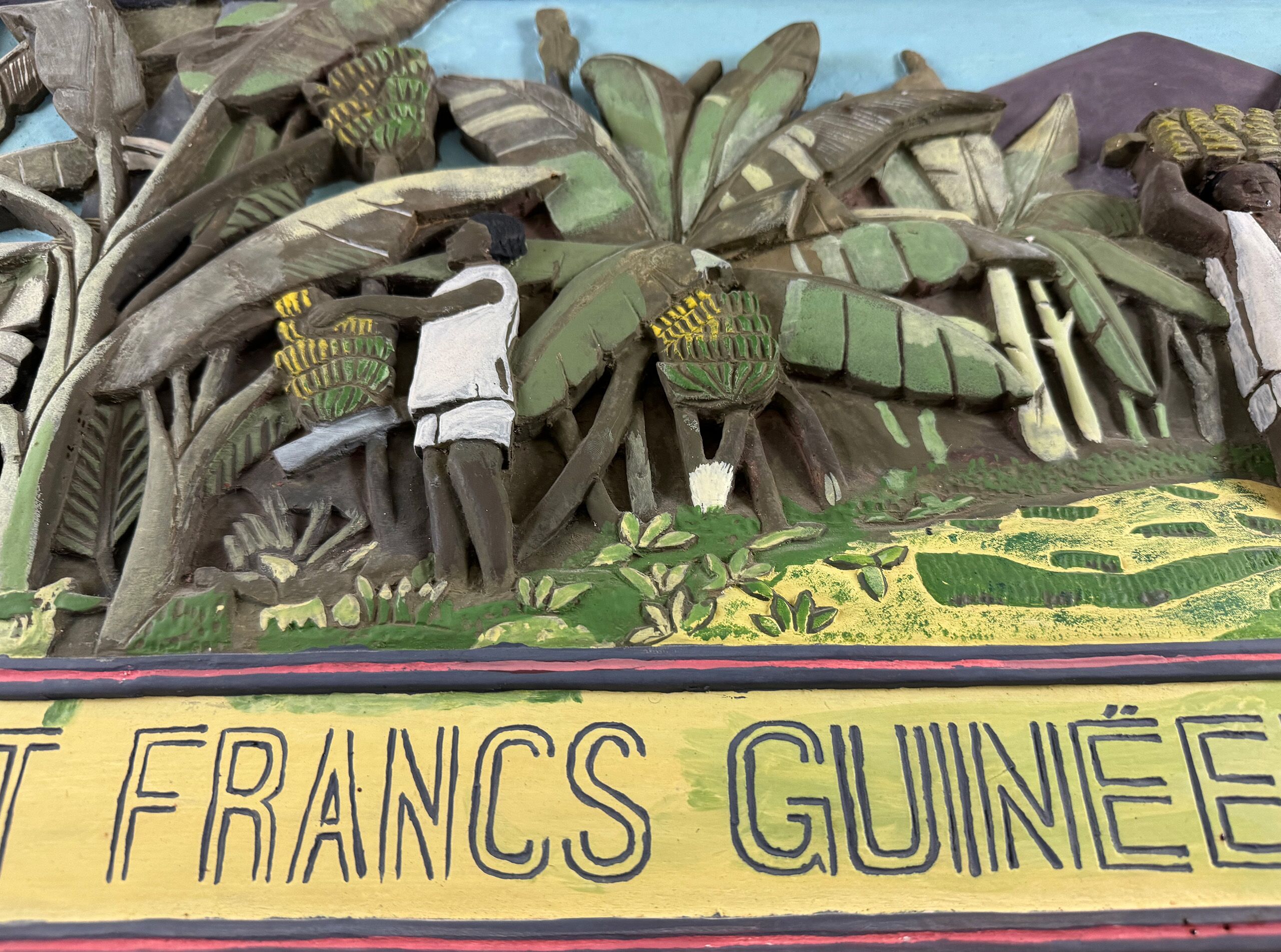 Thomas Tchopzan - "Centrale Bank van Guinee 100 Frs" Achterzijde - detail reliëf